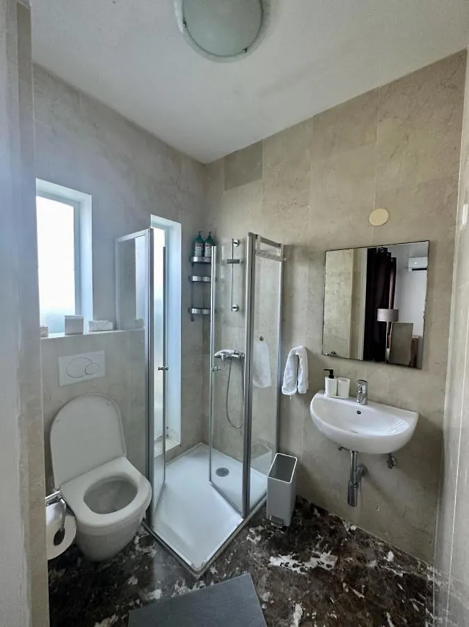 Palm Beach 6 Bedroom Villa With Private Pool Behind Marriott Aruba