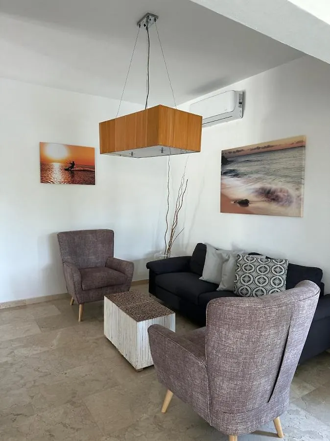 Holiday home Palm Beach 6 Bedroom Villa With Private Pool Behind Marriott Aruba