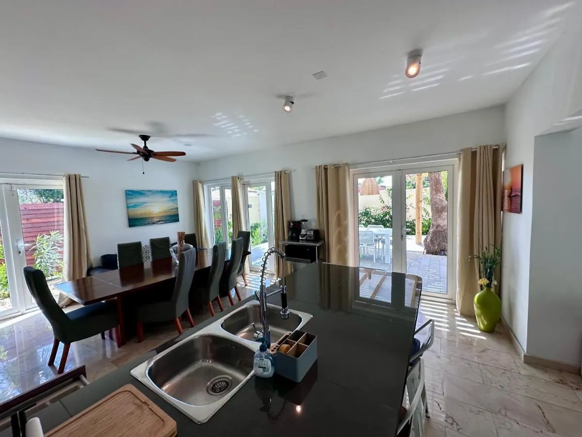 Holiday home Palm Beach 6 Bedroom Villa With Private Pool Behind Marriott Aruba