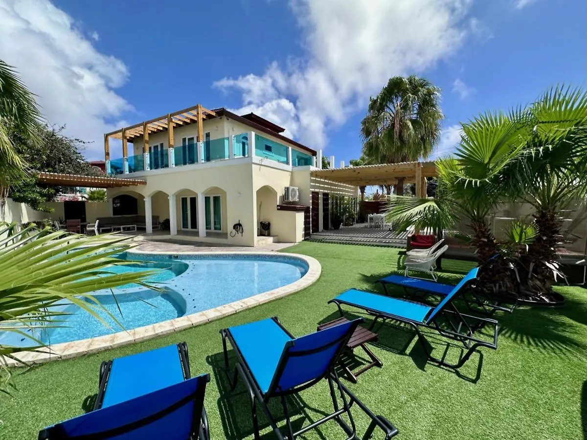 Palm Beach 6 Bedroom Villa With Private Pool Behind Marriott Palm Beach